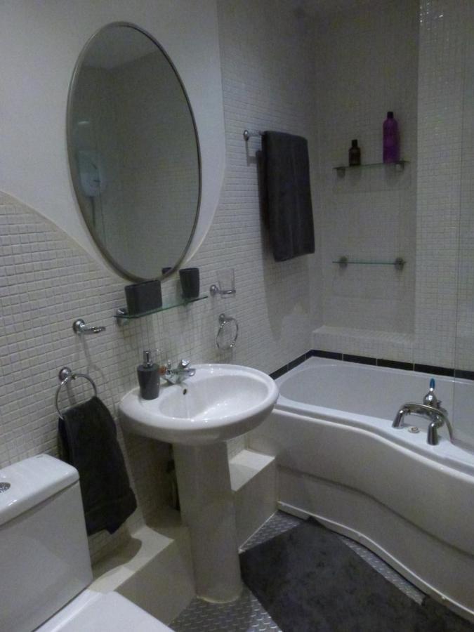 Lovely 2 Bed Flat In The Very Centre Of Newcastle Exterior photo