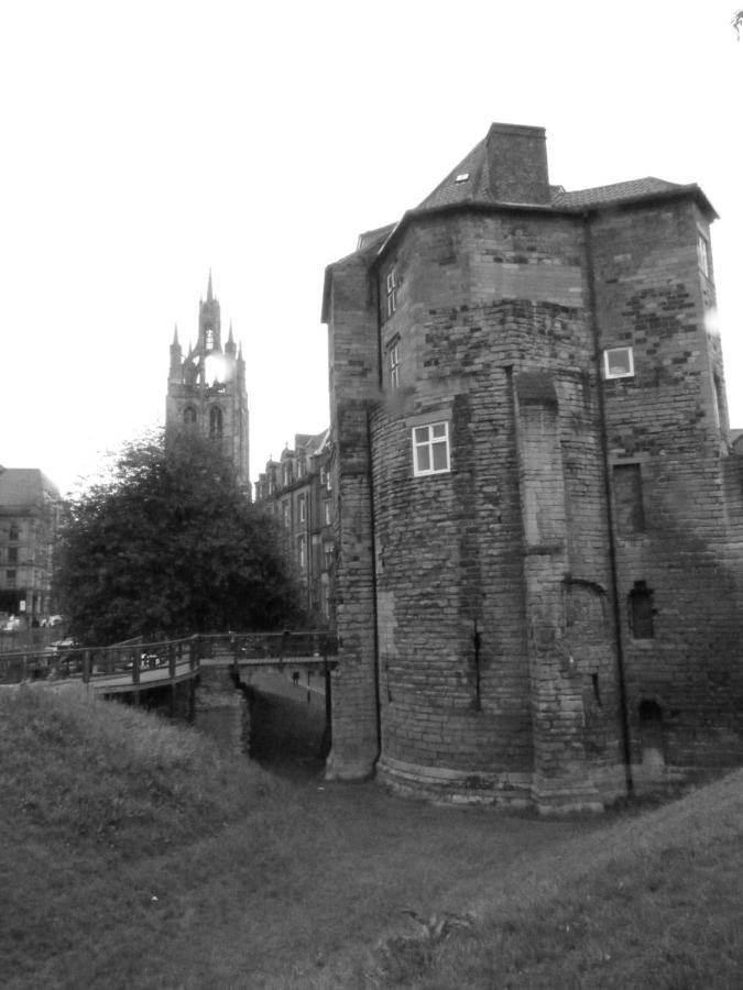 Lovely 2 Bed Flat In The Very Centre Of Newcastle Exterior photo